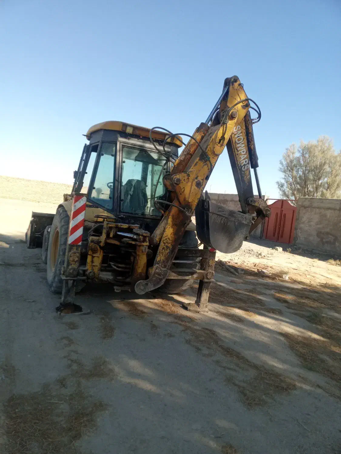 بیل بگو سنوپارس ۱۰۰|خودرو سنگین|ماهان, |دیوار