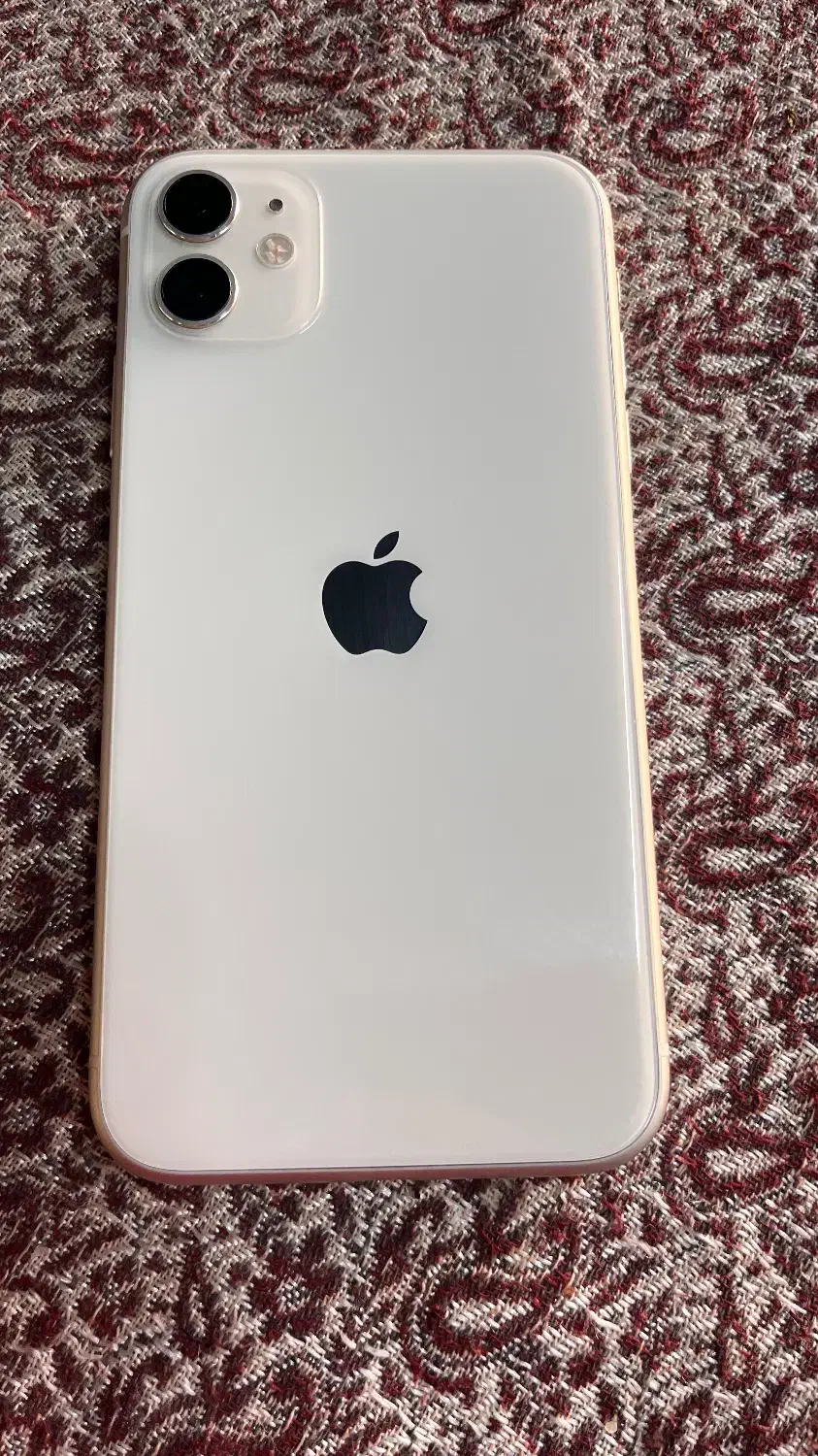 ایفون ۱۱ نرمال ۱۲۸|موبایل|یزد, |دیوار