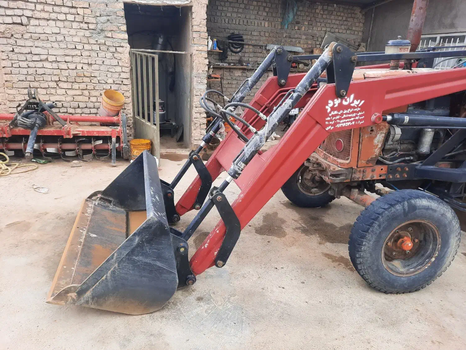 تراکتور رومانی بابیل اصفهان تعادل دار|خودرو سنگین|شیروان (خراسان), |دیوار