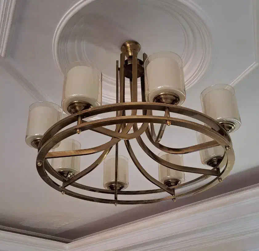 لوستر برنزی ۸ شاخه|لوستر و چراغ آویز|اصفهان, سپاهان‌شهر|دیوار