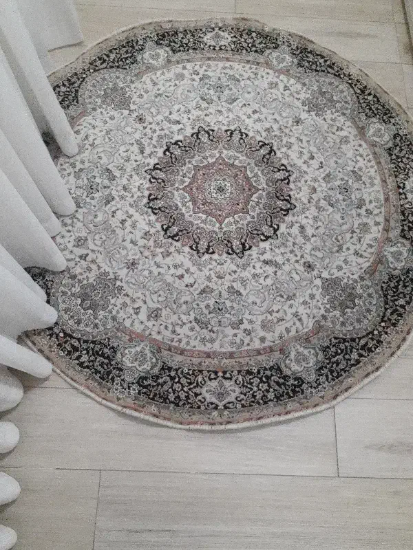 فرش گرد|فرش|تهران, قلمستان|دیوار