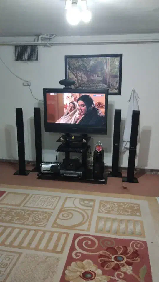 تلویزیون پاناسونیک ۴۲|تلویزیون و پروژکتور|خرمآباد, |دیوار