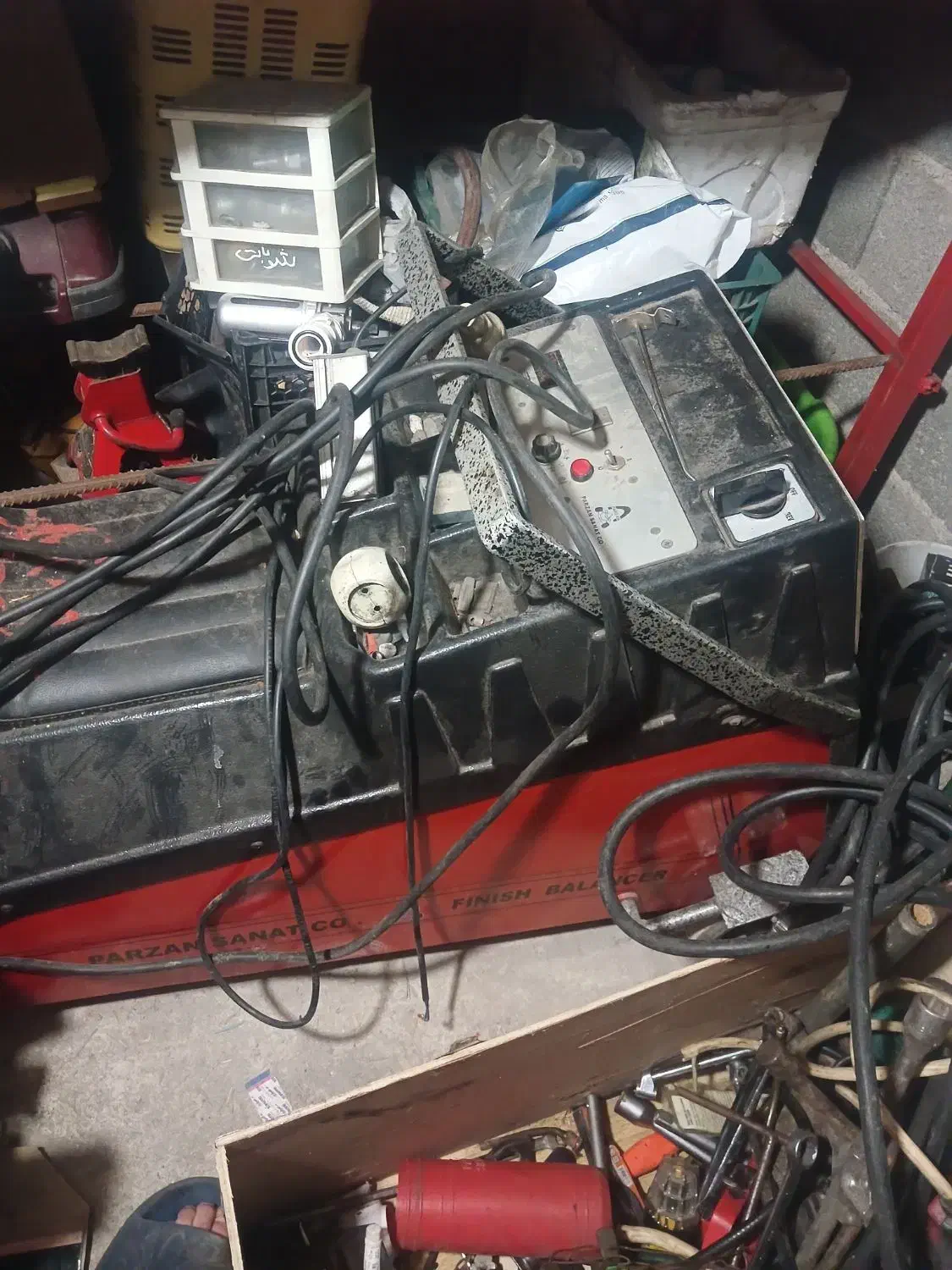 دستگاه خدمات لاستیک ماشین سنگین و سواری|فروشگاه و مغازه|رشت, لاکان|دیوار