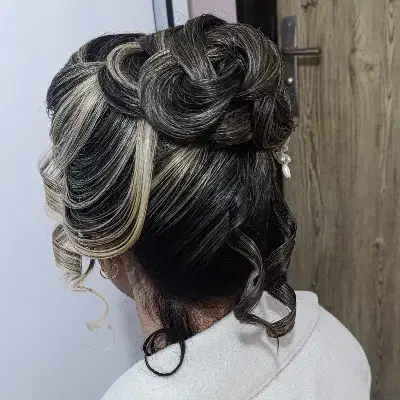 شنیون|خدمات آرایشگری و زیبایی|محمدیه-قزوین, |دیوار