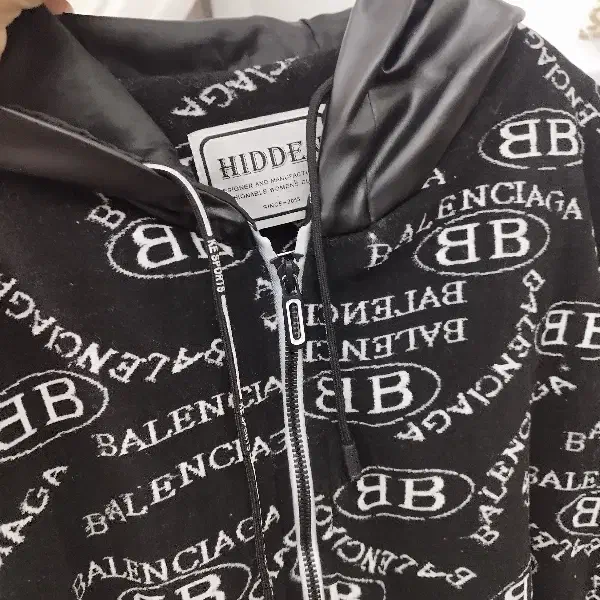 کاپشن|لباس|زنجان, |دیوار