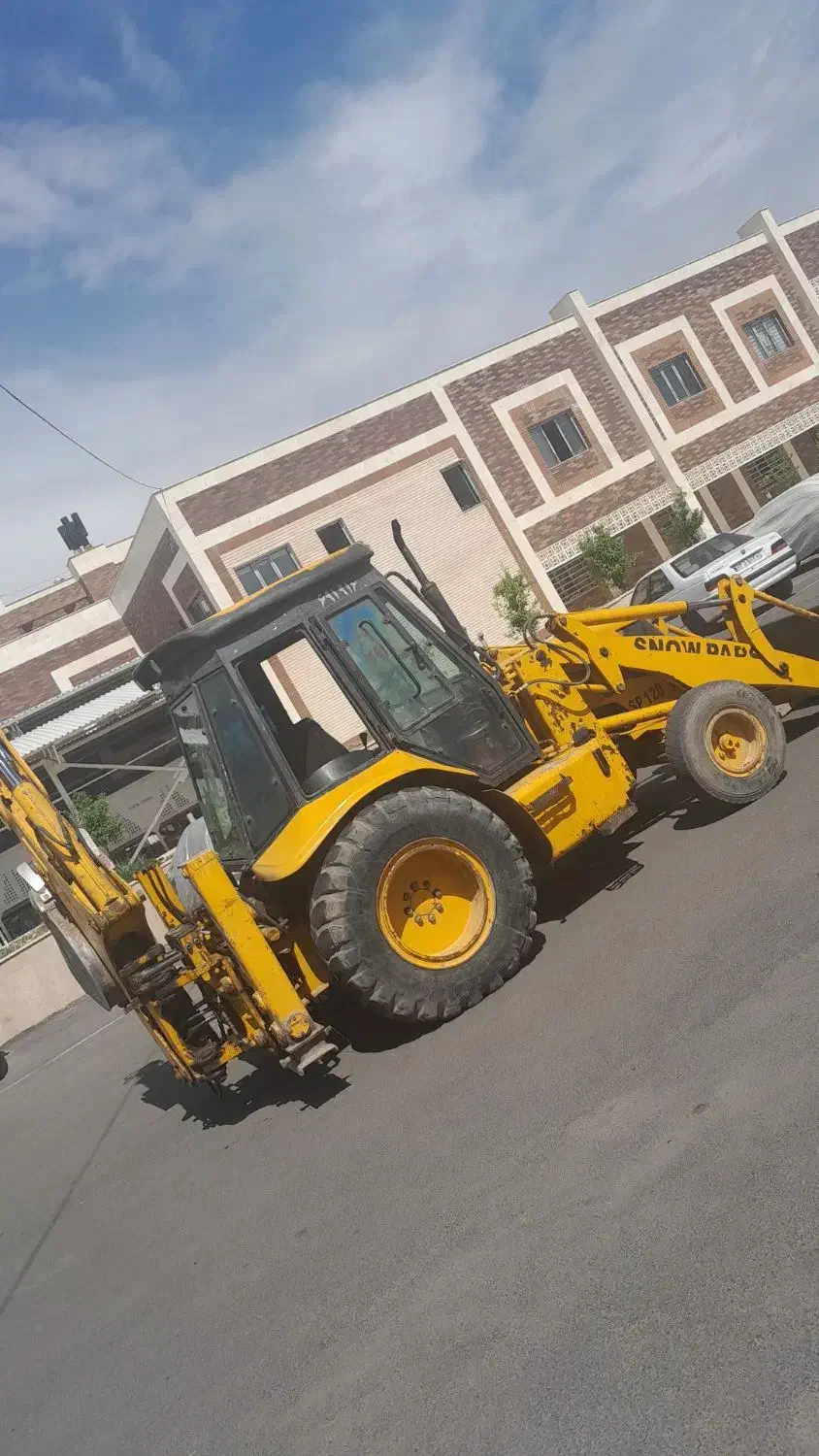 بیل۹۱۲ و بکهو ۱۲۰|خودرو سنگین|جیرفت, |دیوار