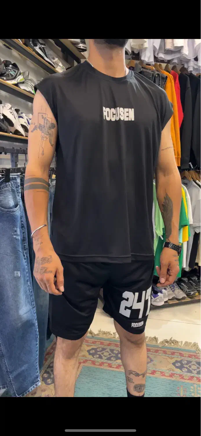 ست ورزشی|لباس|اصفهان, رکن الدوله شرقی|دیوار