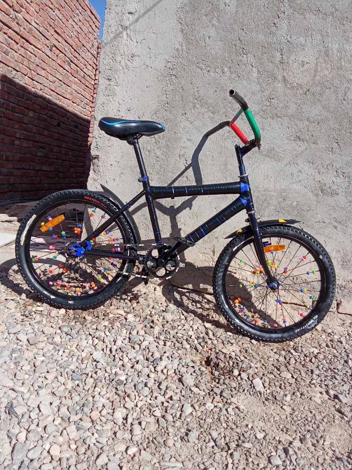 دوچرخه 20|دوچرخه، اسکیت، اسکوتر|خاش, |دیوار