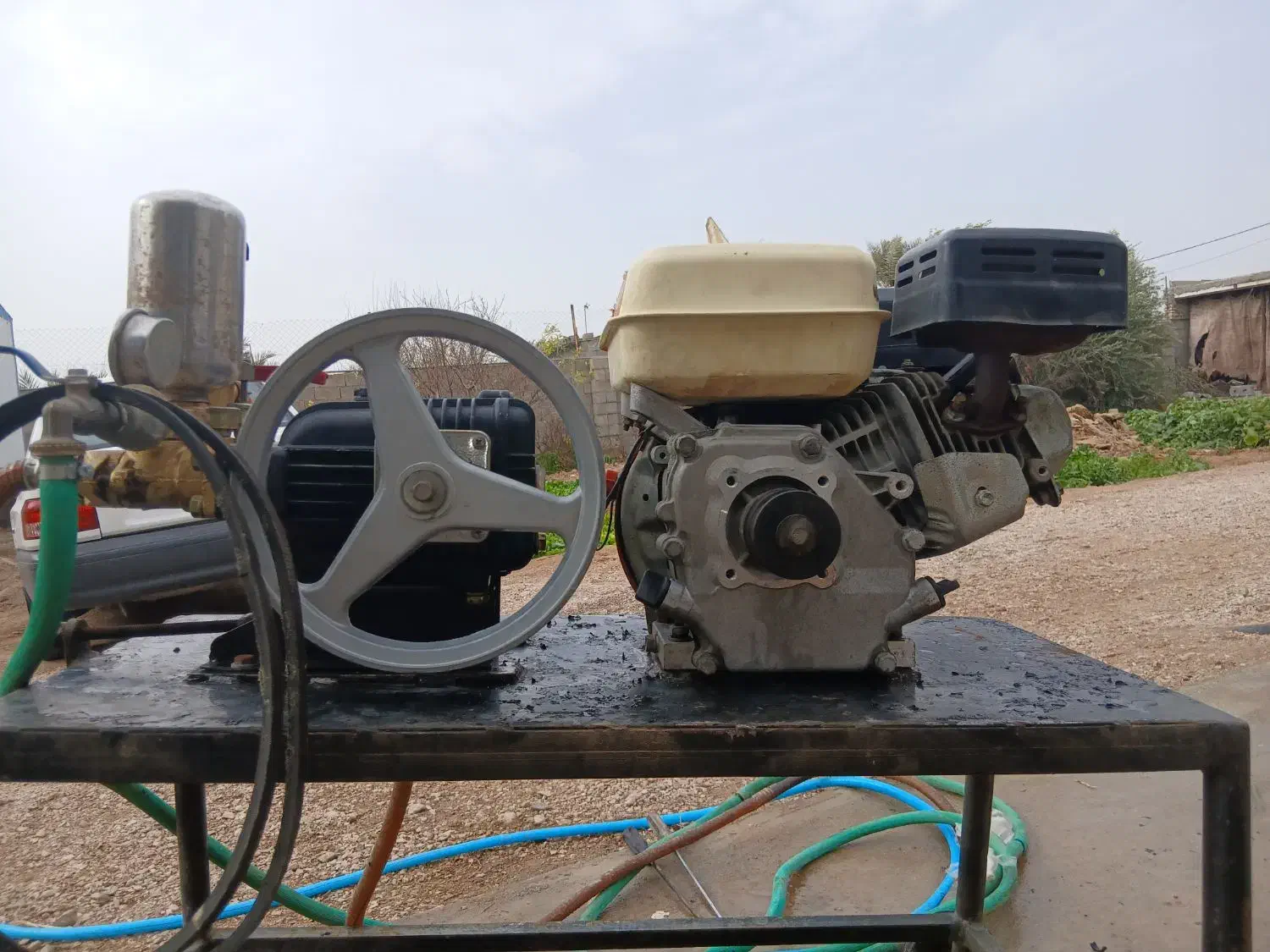 پمپ آب|ماشین‌آلات صنعتی|طبس, |دیوار