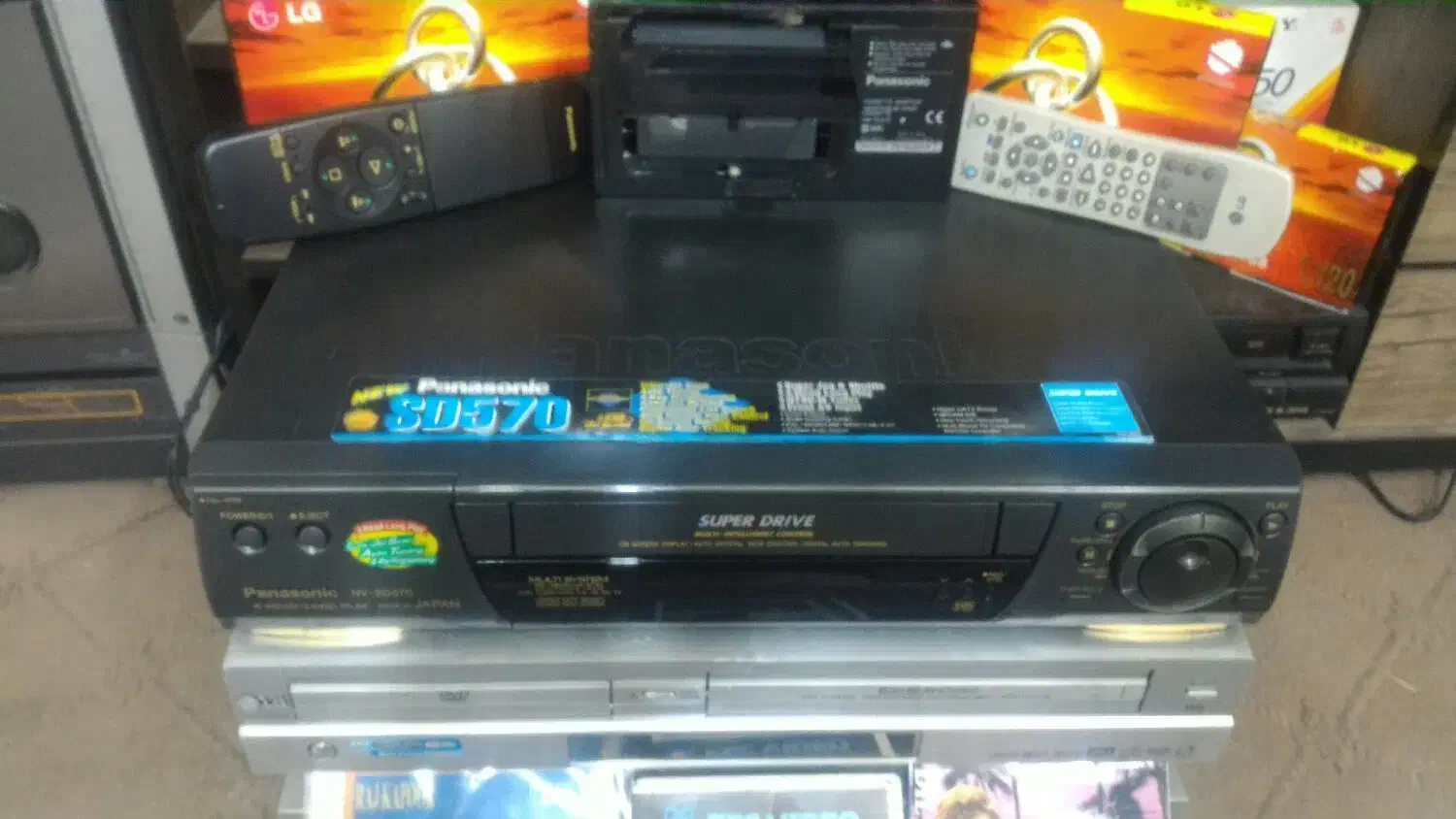 دوعددویدیودبل الجی وپاناسونیک باکنترل|پخشکننده DVD و ویدیو|ری, سیزده آبان|دیوار