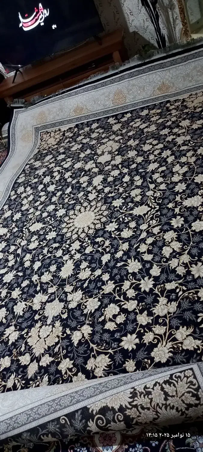 ۲تخته فرش ۹ متری و یک دست مبل ۷ نفره|فرش|کرمانشاه, |دیوار