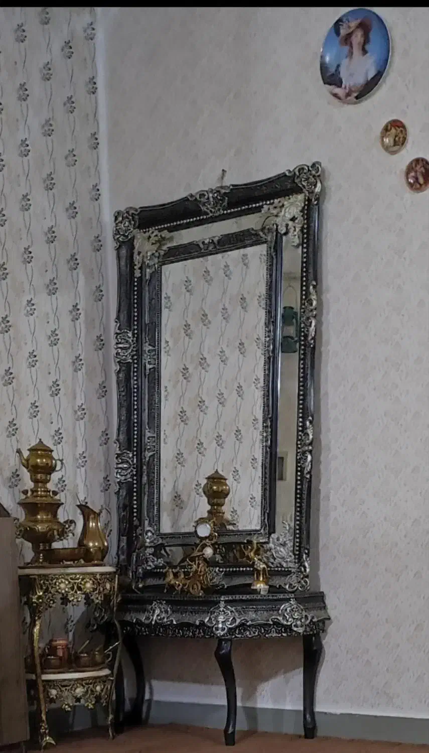 سلام فروش این وسایل زیرقیمت میدمشون|بوفه، ویترین، کنسول|اسلامآباد غرب, |دیوار