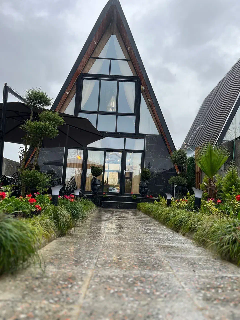 اجاره کلبه سوئیسی خاص مستقیم از مالک|اجارهٔ کوتاهمدت ویلا و باغ|بندر انزلی, چهارفریضه|دیوار