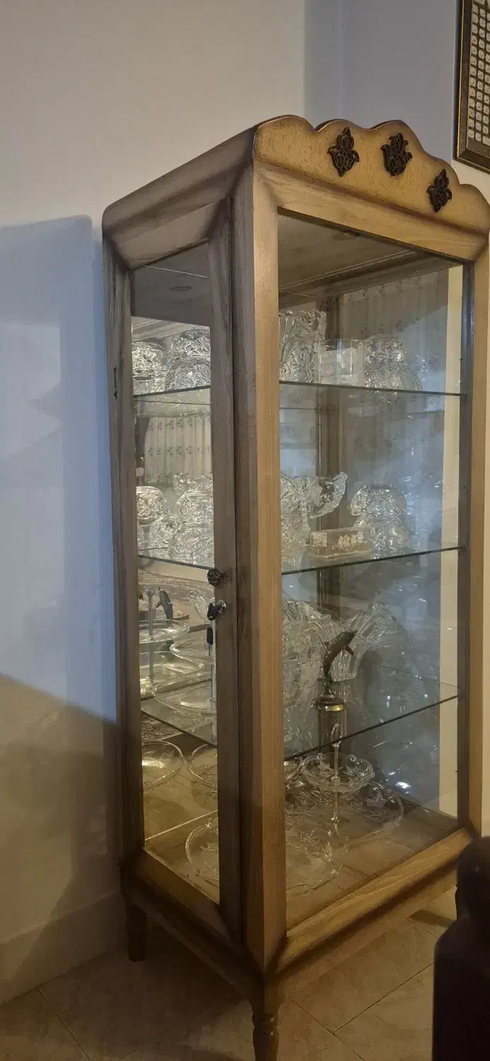 بوفه|بوفه، ویترین، کنسول|شاهین‌شهر, حافظ جنوبی|دیوار