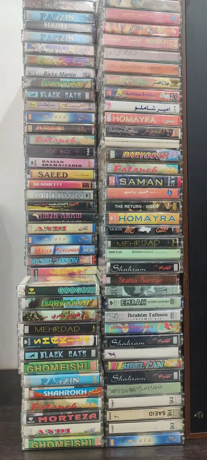 کاستهای خاطره ساز|فیلم و موسیقی|اردبیل, |دیوار