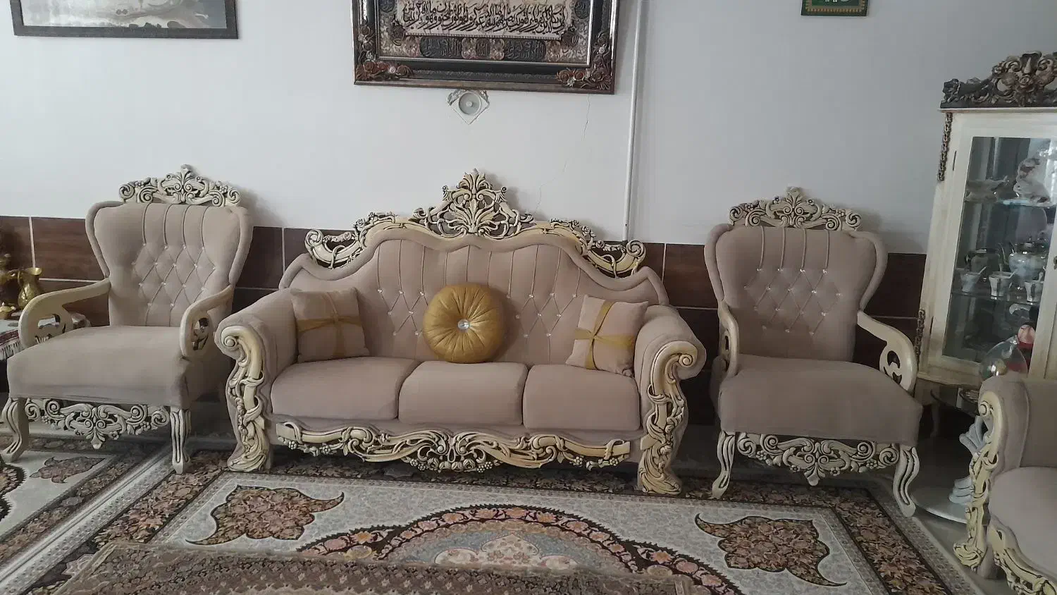 مبل ومیزنهارخوری|میز و صندلی غذاخوری|کاشمر, |دیوار