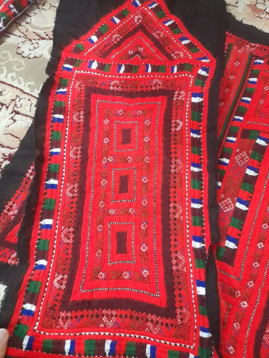 جوک|لباس|ایرانشهر, |دیوار