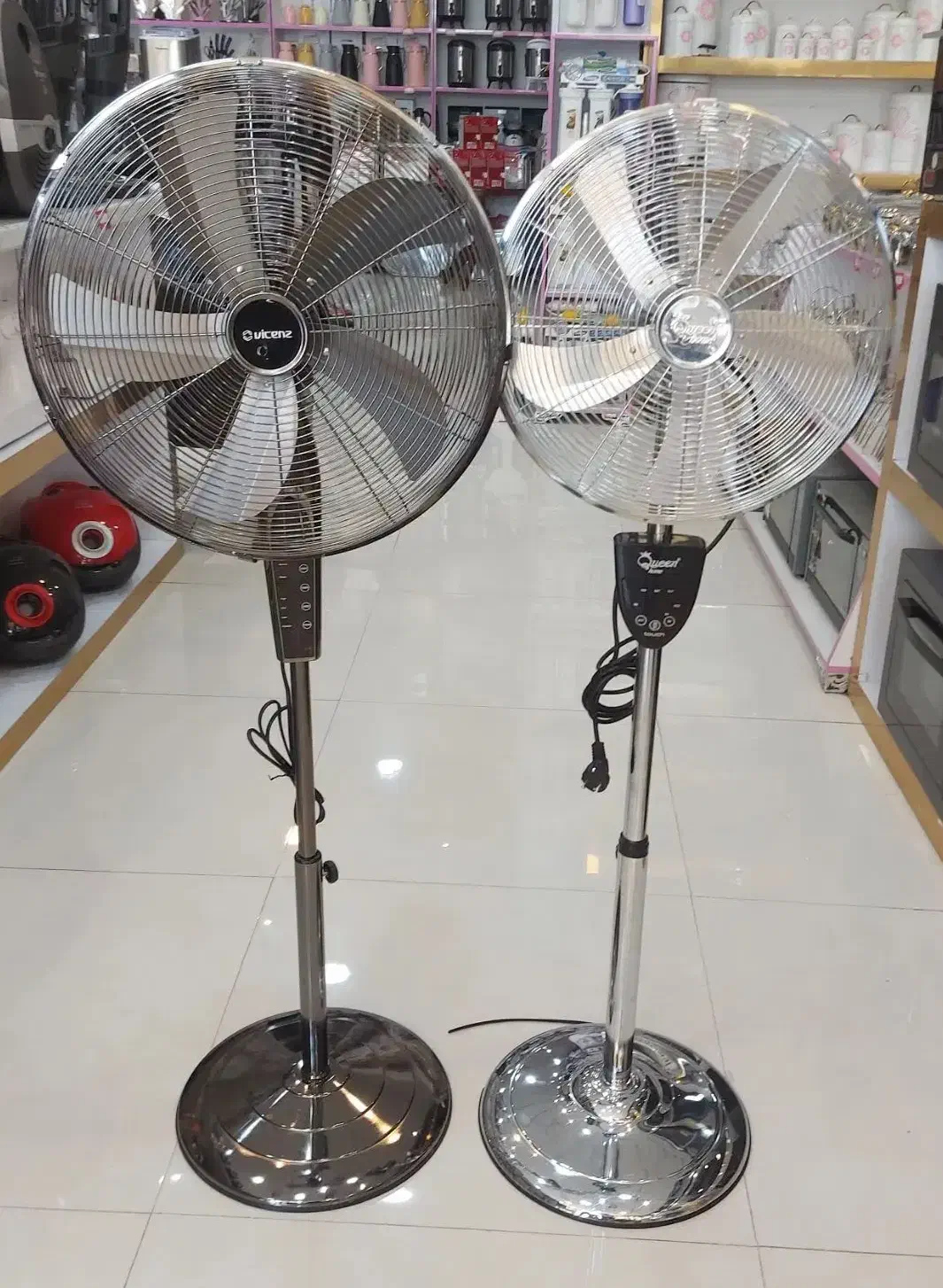 پنکه استیل ۱۸ اینچی لمسی|پنکه و تصفیهکنندهٔ هوا|قم, دروازه چوبی|دیوار