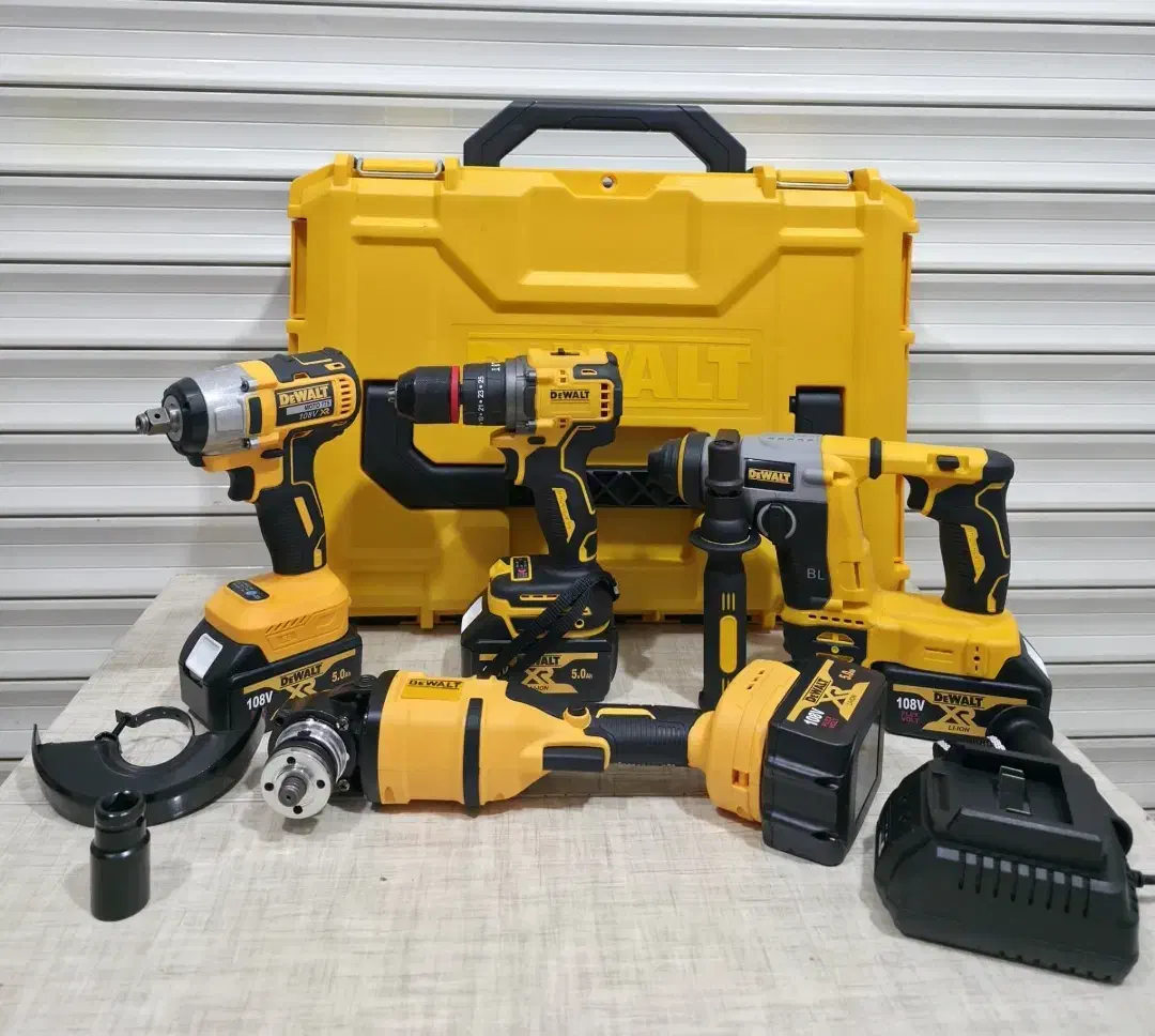 پک۴قلو دریل پیکور بکس دریل سنگ شارژی دیوالت DEWALT|ماشین‌آلات صنعتی|شیراز, شهرک رضوان|دیوار