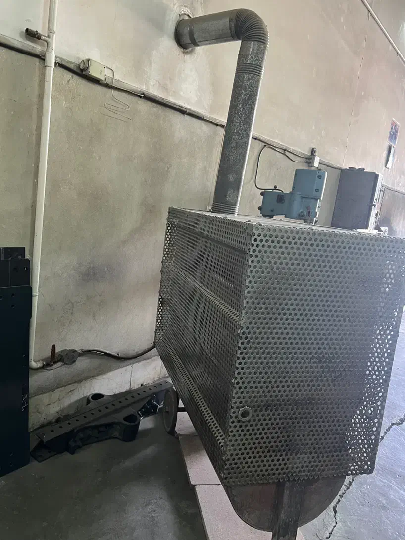 بخاری کارگاهی و گرمای بسیار مناسب محیط کار|بخاری، هیتر، شومینه|زارچ, |دیوار