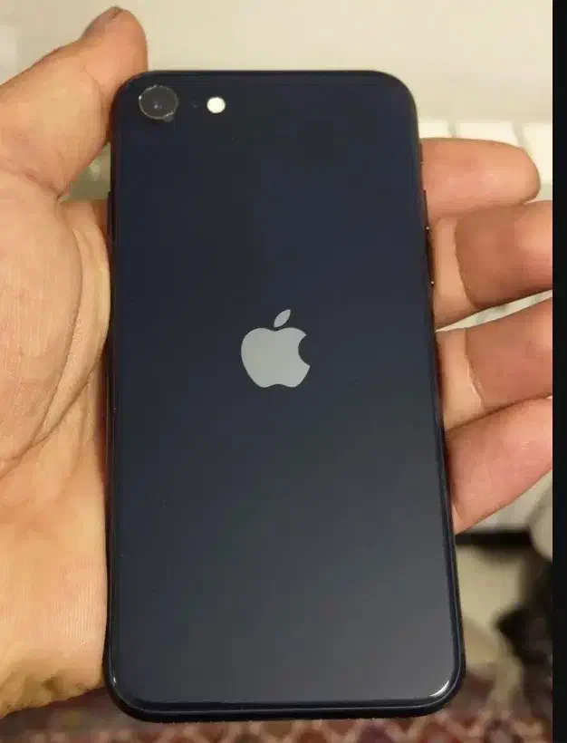 ایفون se 2022 مشکی|موبایل|نشتارود, |دیوار