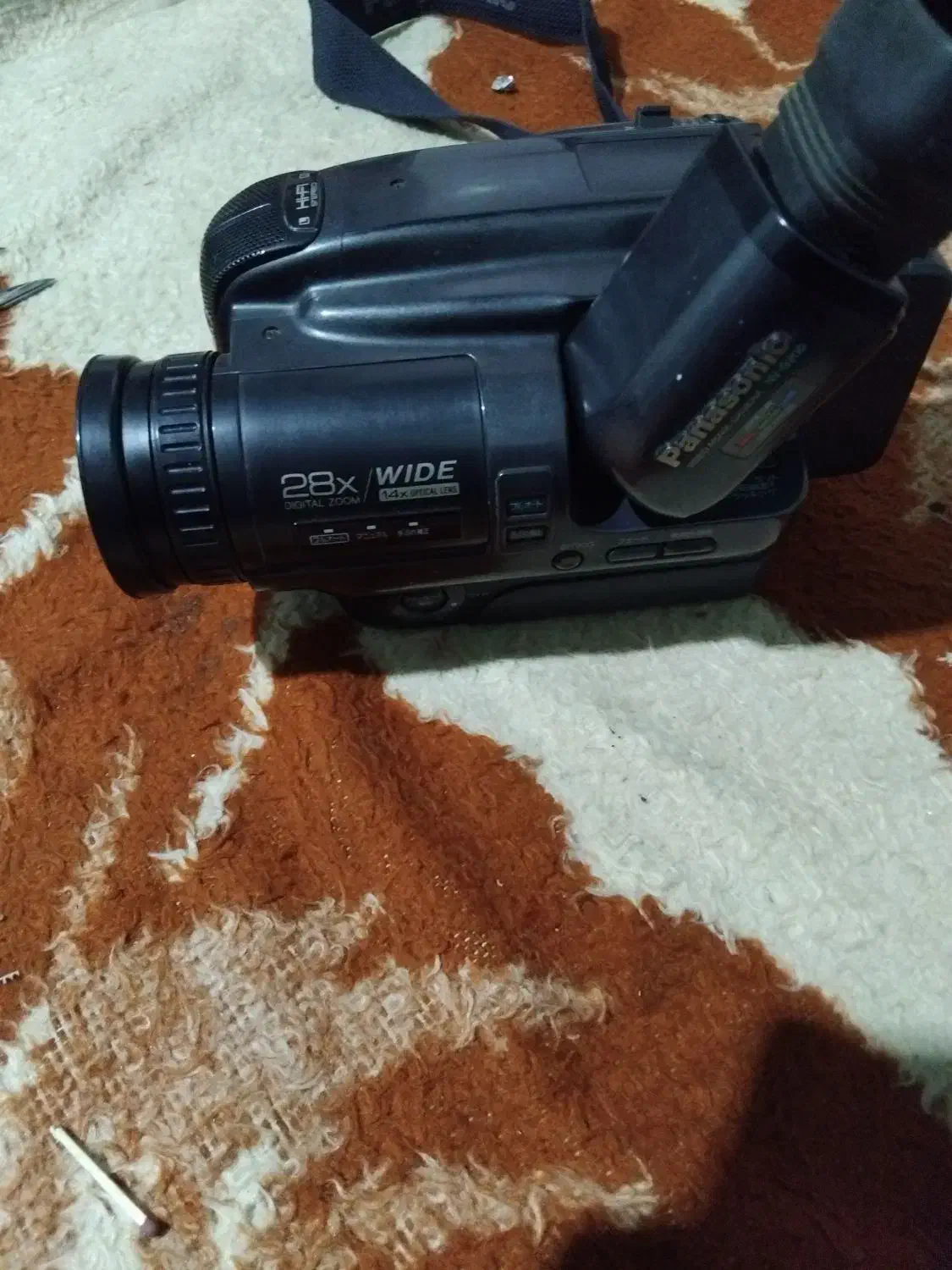 دوربین|دوربین عکاسی و فیلم‌برداری|بم, |دیوار