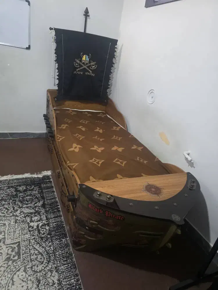 فروش به علت مهاجرت|تخت و سرویس خواب|شیراز, دلجو|دیوار