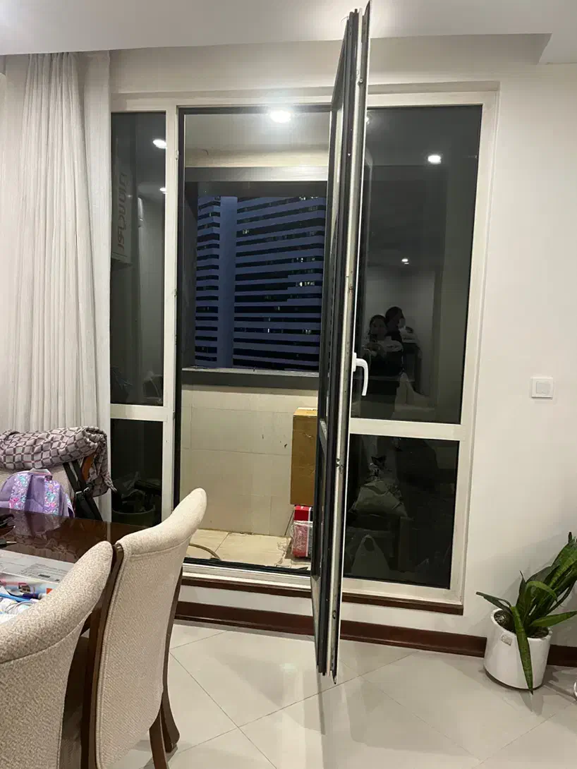 واحد ۱۱۲ متر جنوبی ردیف اول شهرک خرازی