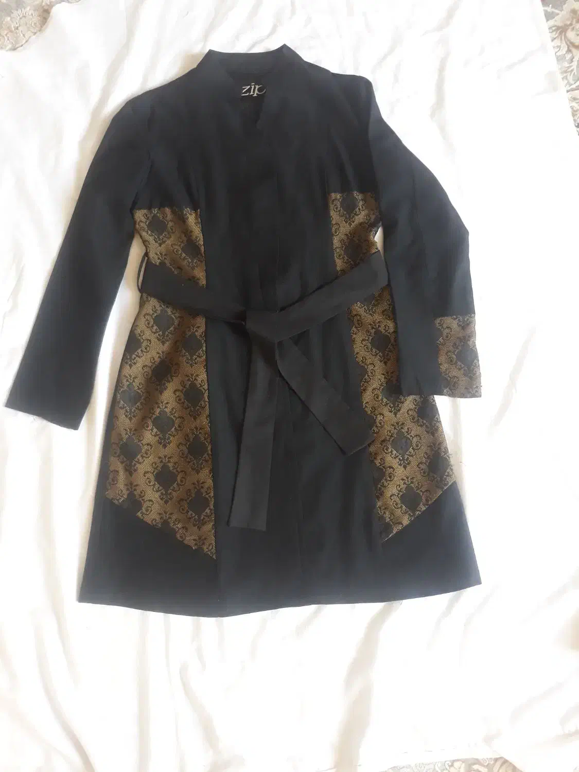 مانتو|لباس|قم, آذر (نکویی)|دیوار