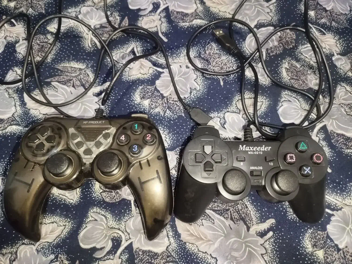 دسته بازی|کنسول، بازی ویدئویی و آنلاین|رباطکریم, رباطکریم|دیوار