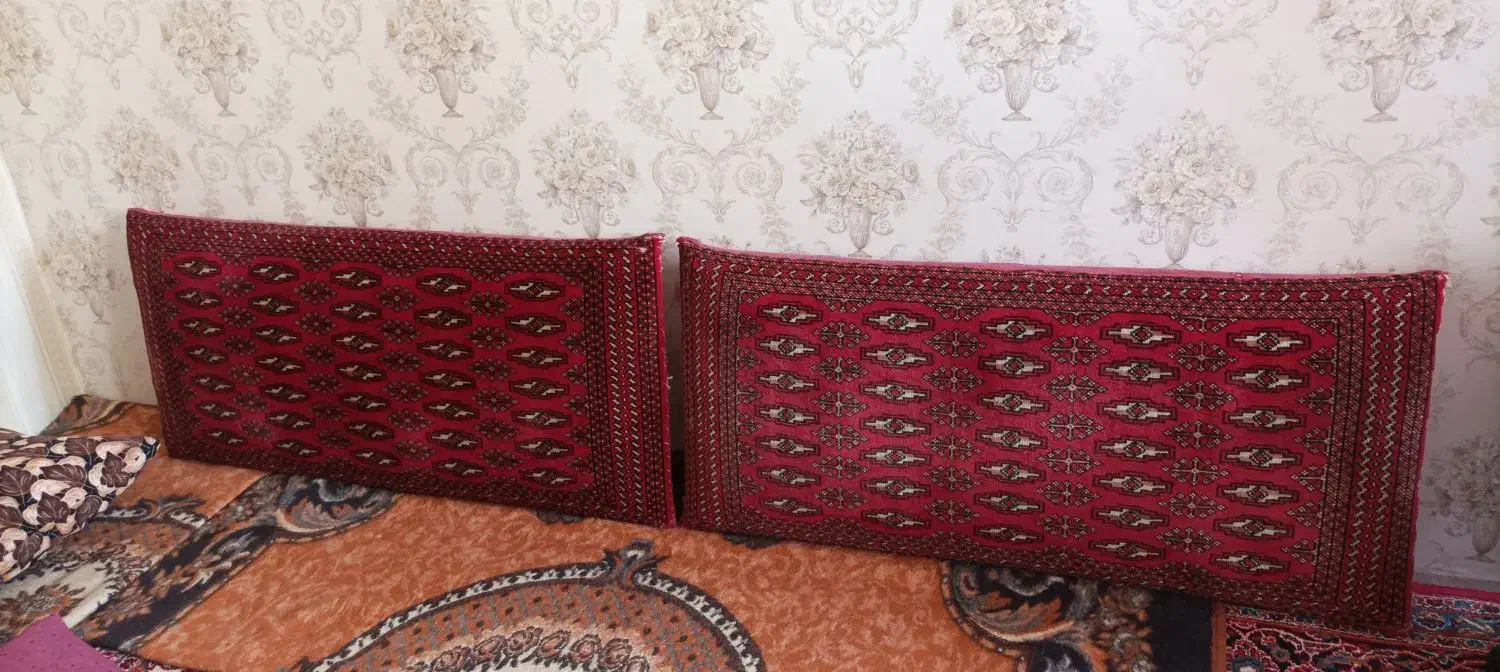 پشتی زیبا|پشتی|سلماس, |دیوار