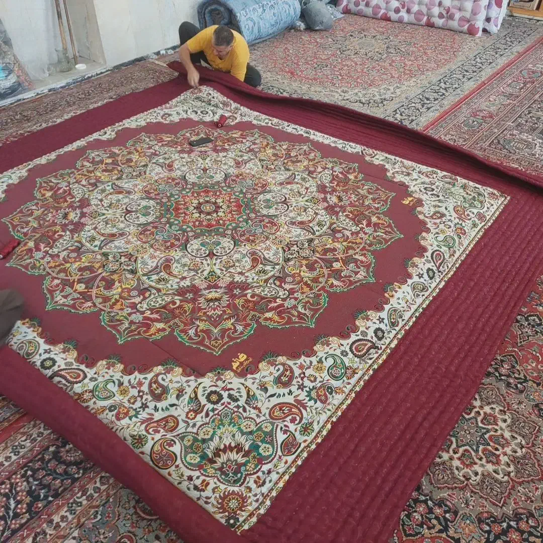 لحاف کرسی قرمز یلدایی با رویه ترمه بته جقه 4 در 4|رختخواب، بالش، پتو|تهران, شهید رجایی|دیوار
