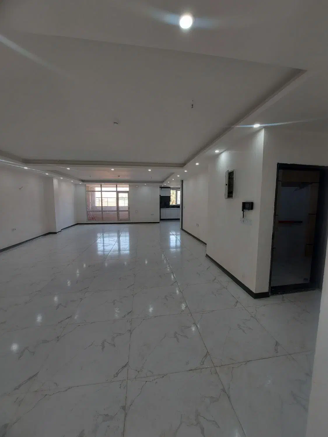 تکواحدی ۱۹۶ متری/ برندساز منطقه/طبقه دوم/ملک دوکله|فروش آپارتمان|اهواز, فاز ۲ پادادشهر|دیوار