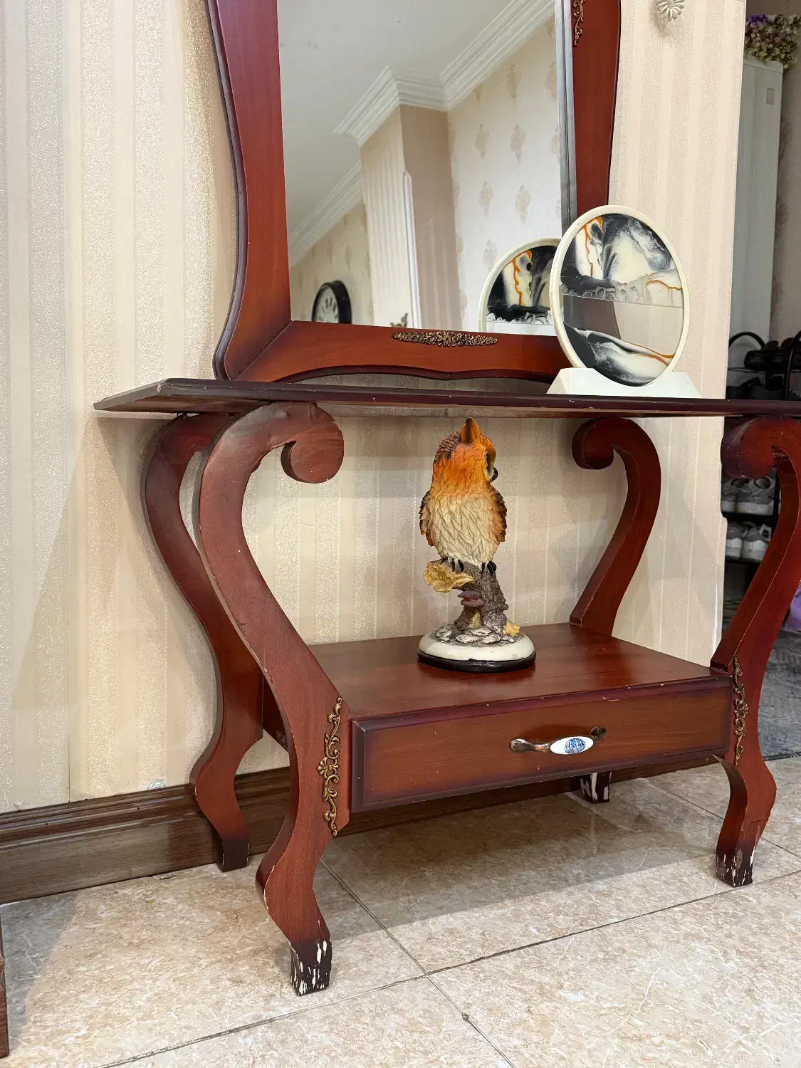 آینه و کنسول|بوفه، ویترین، کنسول|کرج, شاهین‌ویلا|دیوار