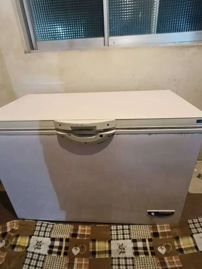 فریزر صندوقی در حد نو کم کارکرد|یخچال و فریزر|بهشهر, |دیوار