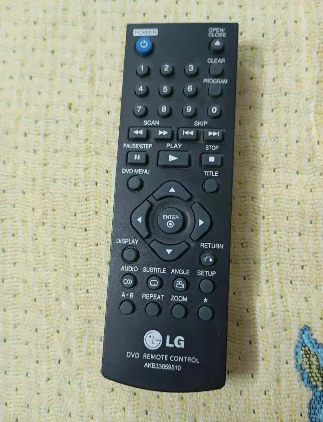 یک دستگاه پخش کننده دی وی دی LG|پخشکننده DVD و ویدیو|خرمآباد, |دیوار