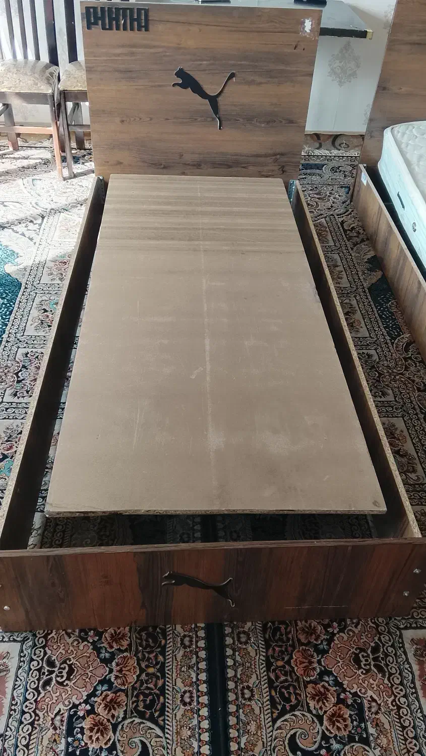 خوشخواب ۱ نفره و ۲ نفره و تخت کودک|تخت و سرویس خواب|بروجن, |دیوار