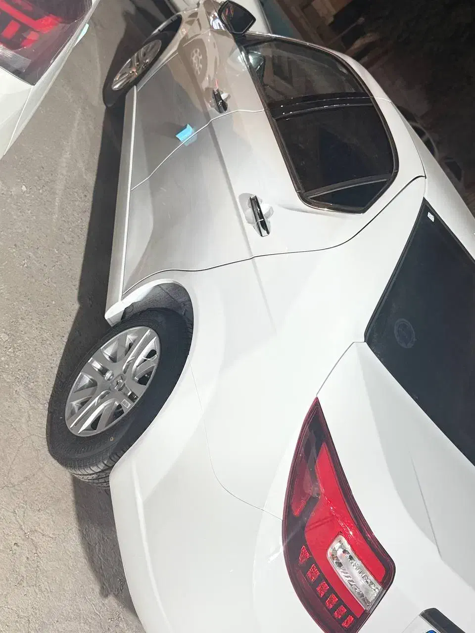 دنا پلاس ۶ دنده ۱۴۰۴ صفر|خودرو سواری و وانت|سیرجان, |دیوار