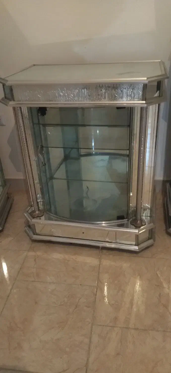 بوفه|بوفه، ویترین، کنسول|پیشوا, |دیوار