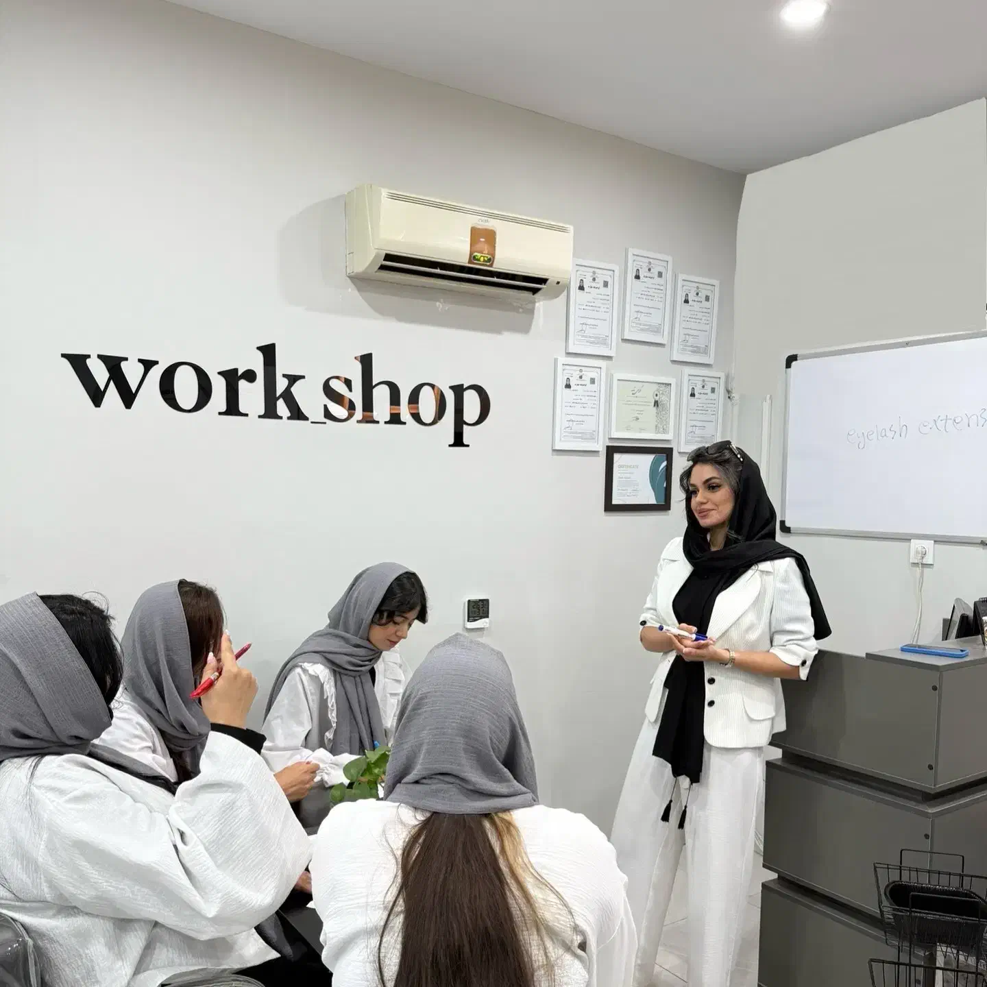 آموزش + استخدام اکستنشن مژه تخفیف جشنواره|خدمات آموزشی|اندیشه, اندیشه فاز ۱|دیوار