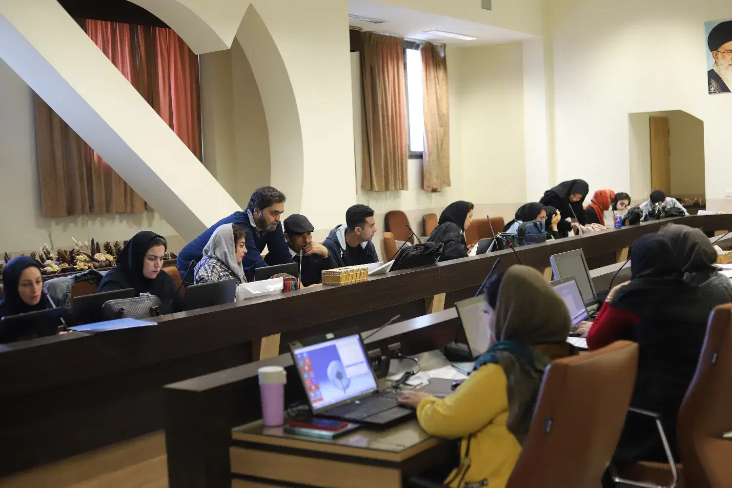 جلسه مسیر شغلی و استخدام|استخدام مالی، حسابداری، حقوقی|اصفهان, آبشار|دیوار