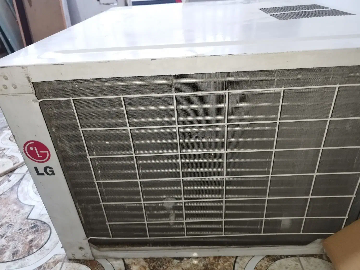 کولر گازی پشت پنجره ای ال جی موتور بزرگ 19000|کولر گازی و فنکوئل|مشهد, انقلاب|دیوار