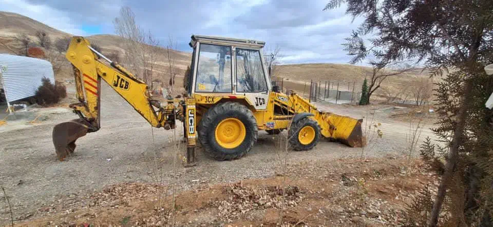 بیل بکهو جهت کار عموم|خدمات حمل و نقل|کرمانشاه, |دیوار