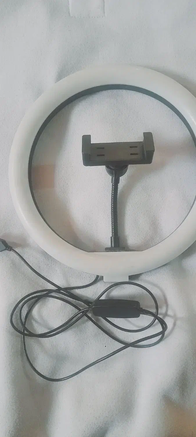 رینگ لایت سالم نو|دوربین عکاسی و فیلمبرداری|بیرجند, |دیوار