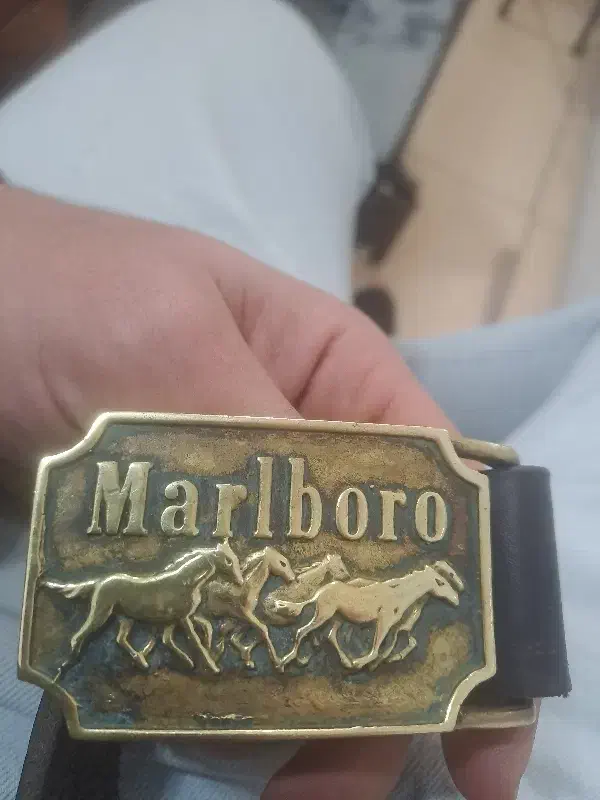 کمربند|کیف، کفش، کمربند|شهرکرد, |دیوار