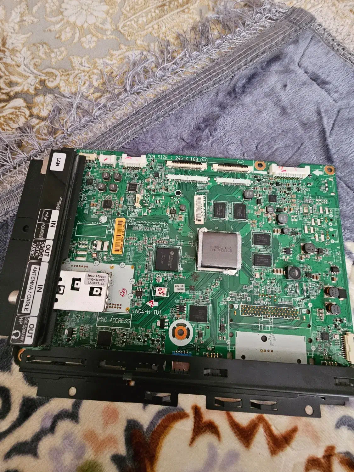 بردمستعمل تلویزیون|تلویزیون و پروژکتور|سنندج, |دیوار