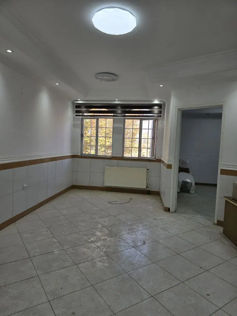 واحد تجاری ۴۹ متری بر خیابان خانباباخان|فروش دفتر کار، اتاق اداری، مطب|ارومیه, |دیوار