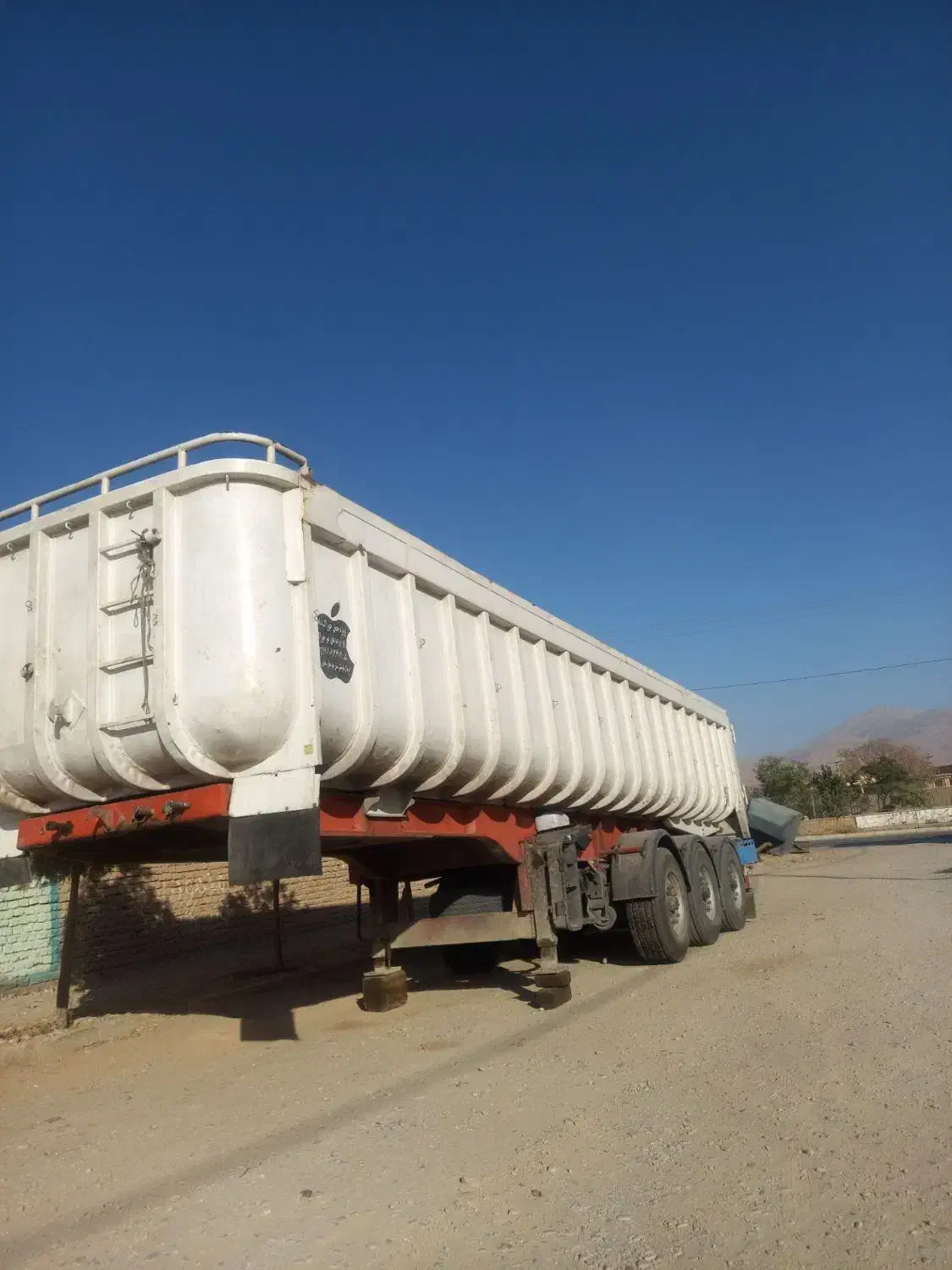 تریلی کمپرسی سه محور|خودرو سنگین|اسفراین, |دیوار