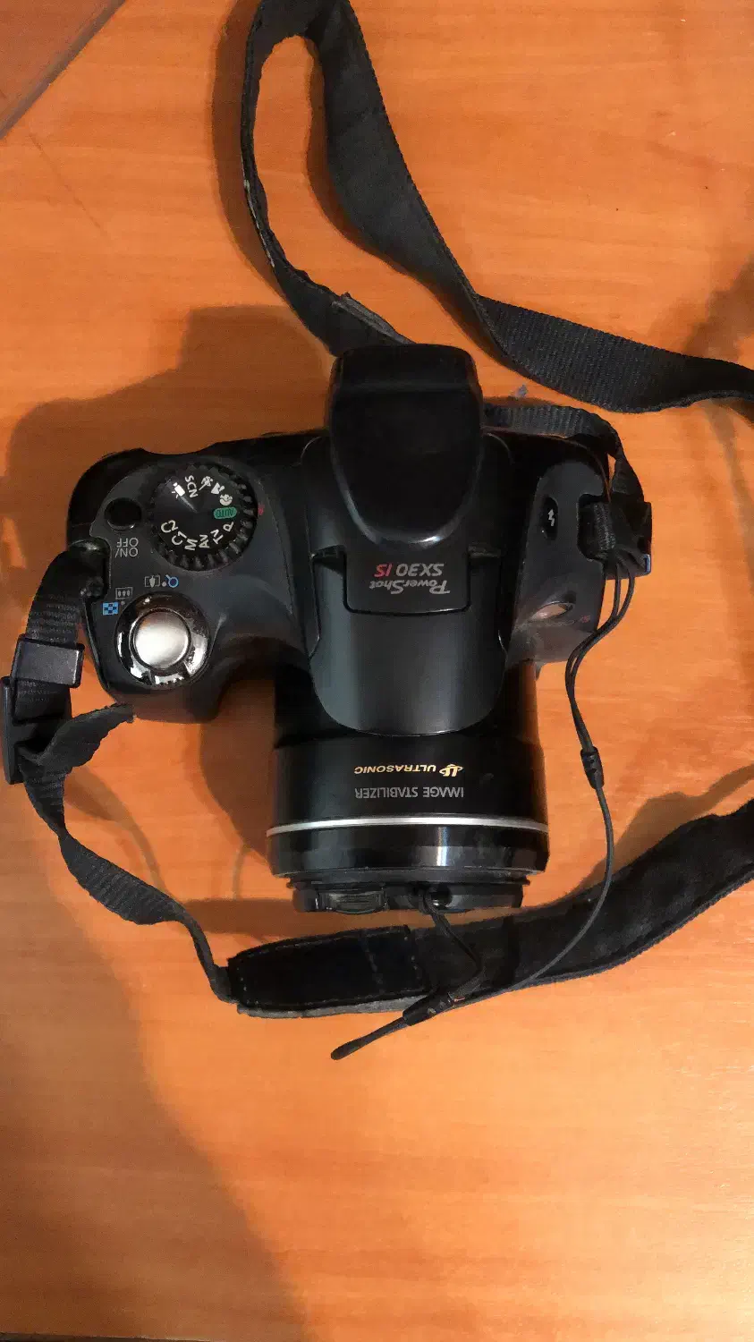 دوربین عکاسی کانن وپرژکتور فیلمبرداری|دوربین عکاسی و فیلمبرداری|شیراز, فرهنگ شهر|دیوار