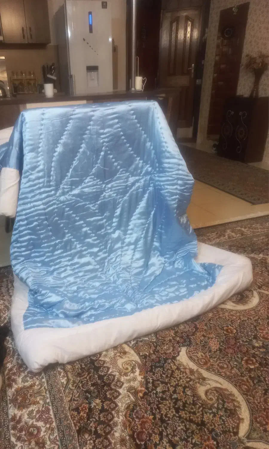 لحاف|رختخواب، بالش، پتو|مشهد, کوشش|دیوار